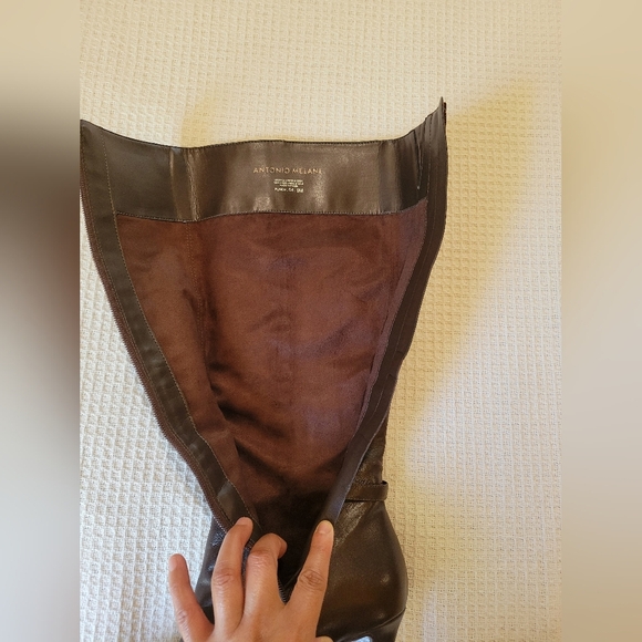 Elegant Brown Leather Knee-High Boots - Picture 11 of 12